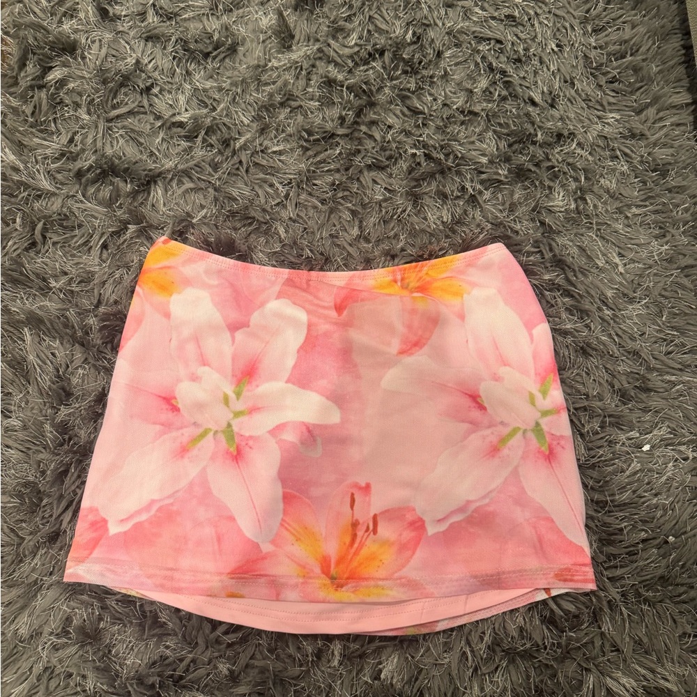 Edikted Pink Floral Mini Skirt